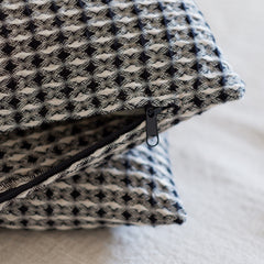 Linen Throw Natural linen/black waffle