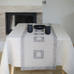 Table Runner with square